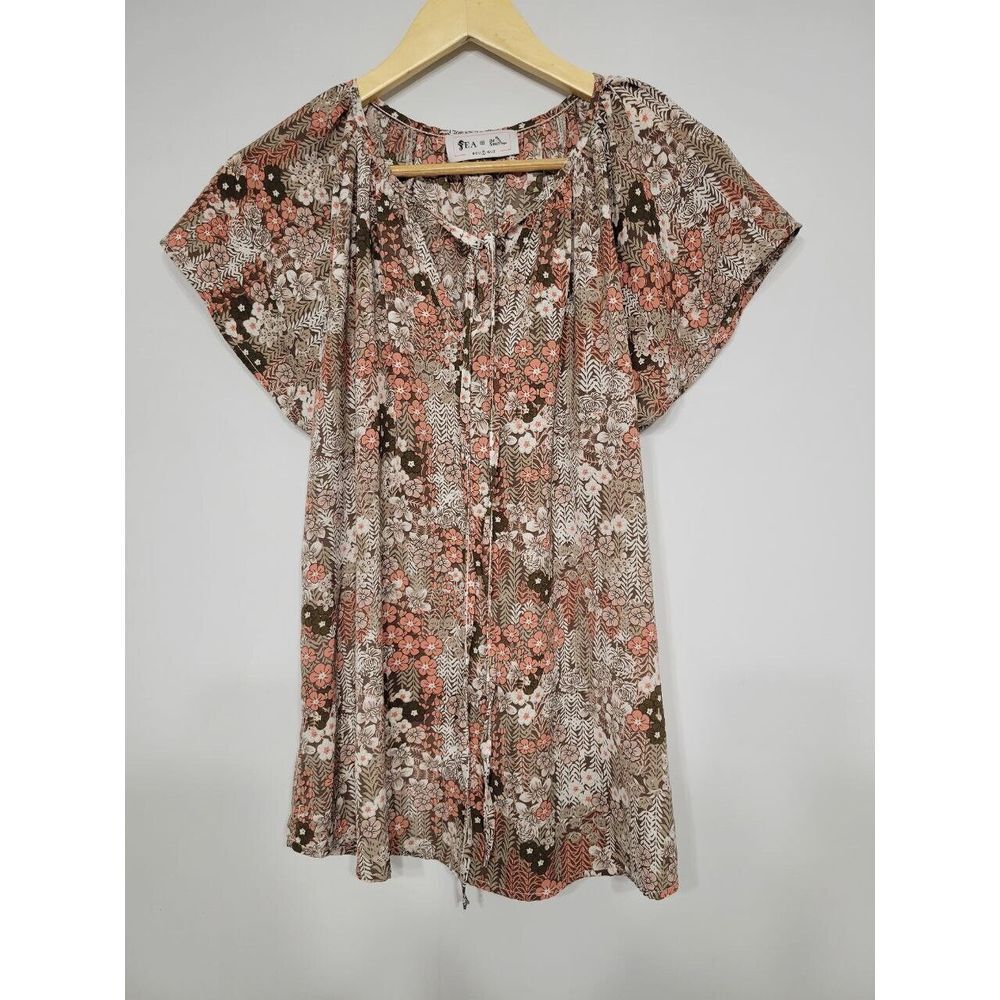 Sea Oar Be Seen Boutique Short Sleeve Floral‎ Blouse With Neck Tie, Size Medium
